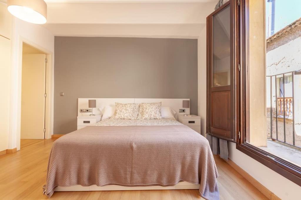 Apartment Beautiful In Abat Street By Batuecas *