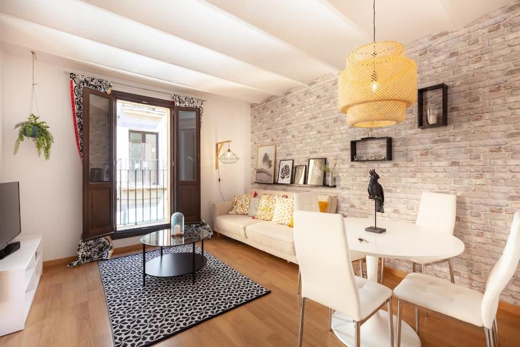 Beautiful In Abat Street By Batuecas Apartment