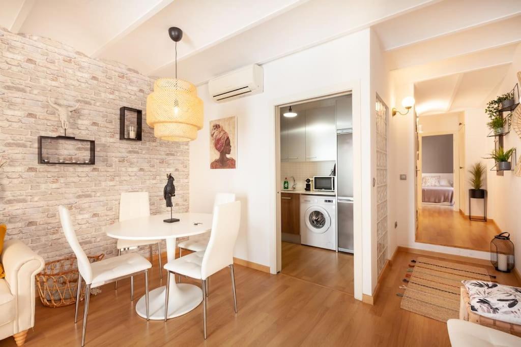 Beautiful In Abat Street By Batuecas Apartment